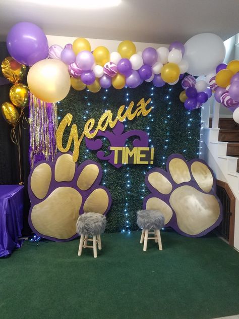 LSU DECORATIONS FOR GRADUATION PARTY Lsu Football Birthday Party, Lsu Tailgate Party, Purple And Gold Backdrop Ideas, Lsu Grad Party, Lsu Party Decorations, Lsu Birthday Party, Lsu Graduation Party, Lsu Decorations, Decorations For Graduation Party