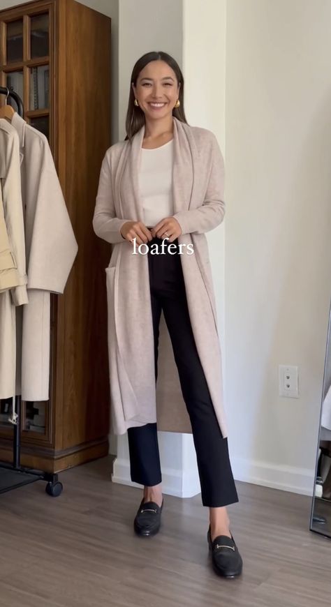 Long Cardigan Business Casual, Long Cardigan Office Outfit, Long Sweater Work Outfits, Cardigan Business Casual Outfits, Long Tan Cardigan Outfit, Work Cardigan Outfit, Long Cardigan Outfit Work, Business Casual Cardigan Outfit, Black Cardigan Outfit Work