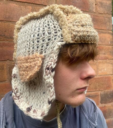 Crochet Russian Hat, Student Fashion Outfits, Knit Trapper Hat, Crochet Hat Design, Crochet Fur Hat, Mohair Crochet Hat, Crochet Ushanka, Crochet Trapper Hat, Trapper Hat Crochet