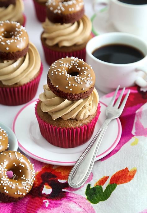 Coffee Cupcakes Donut Cupcakes, Chocolate Doughnuts, Coffee Buttercream, Coffee Cupcakes, Mini Doughnuts, Gourmet Cupcakes, Creative Cupcakes, Coffee And Donuts, Cupcake Pan