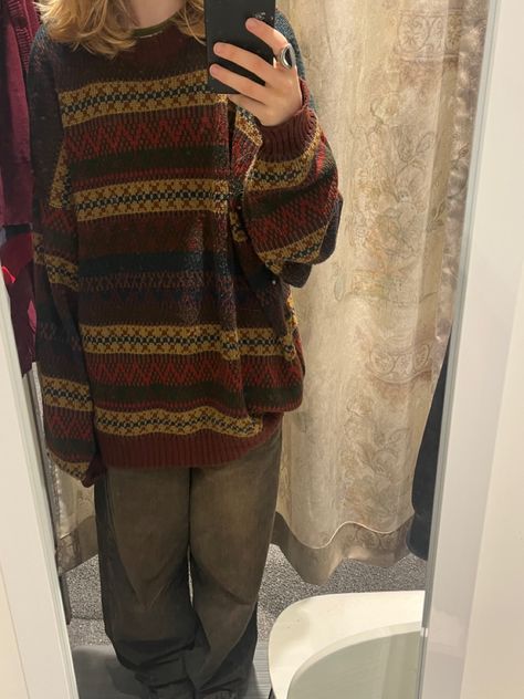 Granpa sweater Huge Sweater Outfit, Grandpa Sweaters Aesthetic Outfits, Grampa Sweater Outfits, How To Style A Green Sweater, Grampa Core Outfits, Granpa Sweaters, Grunge Sweater Outfit, Grandma Sweater Outfit, Grandpa Sweater Aesthetic