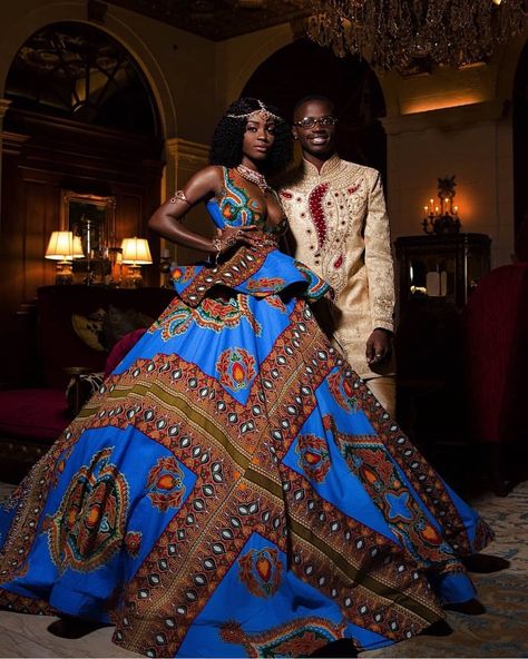 Absolutely beautiful Queen Prom Dress, African Prom Dresses Ankara, Royal Prom, Prom Dress African, Prom Dress Sleeveless, African Gowns, African Traditional Wedding Dress, Party Dress Wedding, Traditional African Clothing