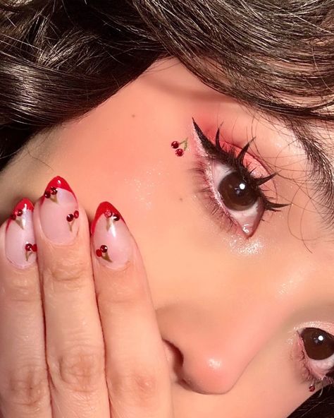 Cherry Makeup Aesthetic, Cherry Lips Makeup, Dark Cherry Makeup, Cherry Makeup Look, Kosas Concealer, Concert Makeup, Cherry Tattoos, Lost In Love, Cute Eye Makeup