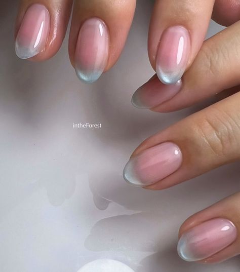 Clean Gel Nail Designs, Fun French Nail Designs, Korean Aura Nails, Short Ocean Nails, Glittery Nails Design, Interesting French Nails, Swan Lake Nails, Short Sharp Nails, Japanese Jelly Nails