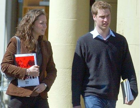 By the end of 2002, Middleton's former boyfriend had graduated and they broke up over dating long-distance. The next fall, Middleton and several friends were invited to share a flat with Prince William. By 2003, they were officially (and secretly!) a couple. To protect themselves from the press, the two never showed affection in public and didn't sit by each other at formal meals.  - TownandCountryMag.com Kate Middleton College, Kate Middleton Young, Duchesse Kate, Prince William Et Kate, William E Kate, Principe William, Kate Middleton Outfits, Kate Middleton Prince William, Catherine Elizabeth Middleton