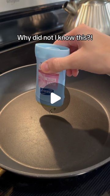 Motherhood & Lifestyle on Instagram: "You definitely didn’t know about this hack !🤭 #hack#momhack#hacksandtips#LifeHack#mom#momsofinstagram" Household Hacks Organizations, Easy Hacks Diy Projects, Adult Add Life Hacks, Hacks To Make Your House Smell Good, Cooking Hacks Videos, Hacks Diy Lifehacks, Useful Life Hacks Mind Blown Helpful Hints, Simple Life Hacks Organizing Ideas, Diy Life Hacks Videos