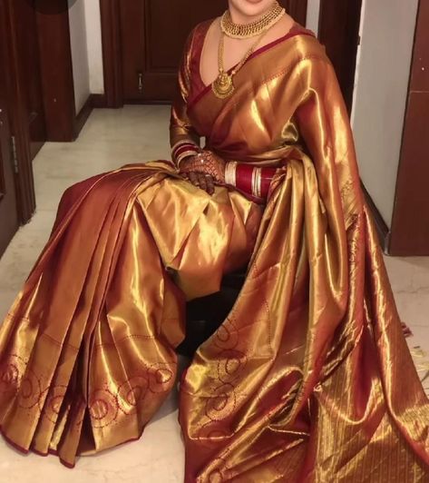 Gold Pattu Saree, Saree Pic, South Indian Wedding Saree, Indian Wedding Saree, Kanjivaram Sarees, South Indian Wedding, Pattu Saree, Wedding Saree, Saree Look