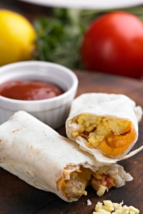 Mcdonalds Breakfast Burritos, Sausage Breakfast Burritos, Jordan Page, Frozen Burritos, Freezer Breakfast Burritos, Mcdonalds Breakfast, Breakfast Burrito, Burritos Recipe, Freezer Breakfast