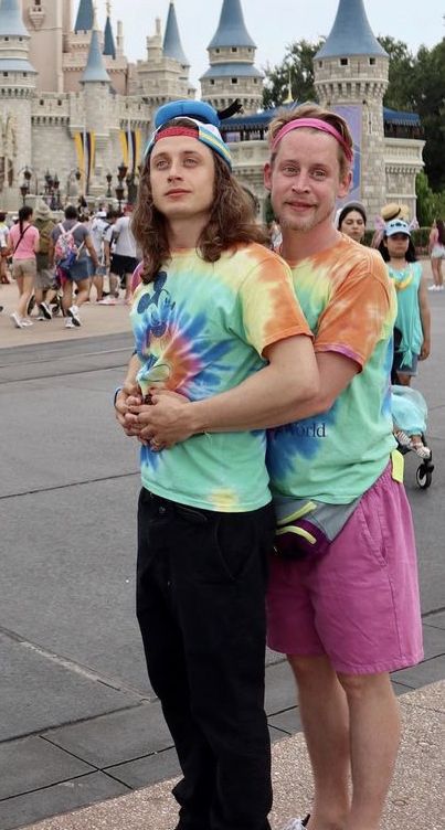 The Culkin Brothers, Rory Culkin And Macaulay, Rory Culkin And His Wife, Rory Culkin Funny, Rory Culkin Rares, Rory Culkin Cat, Rory Culkin Gif, Rory Culkin Pfp, Rory Culkin Wallpaper