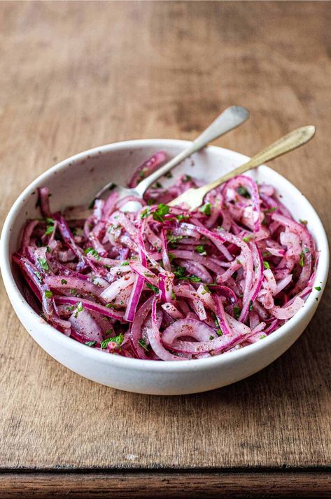 Sometimes the simplest salads are the most effective! This super easy sumac onions dish is an amazing pairing with bread, meats, fish and more. It's sweet, zingy and tangy, it's your new favourite simple salad. Armenian Salad, Sumac Onions, Yoghurt Dip, Middle Eastern Style, Pan Fried Fish, African Dishes, Simple Salad, Turkish Food, Eastern Cuisine