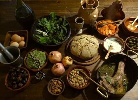 Ancient Roman dinner – Trullo Cicerone Ancient Greek Food Recipes, Ancient Greece Food, Magickal Recipes, Ancient Greek Food, Fall Reset, Roman Recipes, Ancient Roman Food, Ancient Aesthetic, Kitchen Magick