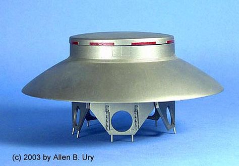 Vintage Toys 1970s, Ufo Tv Series, 3d Modeling Tutorial, Starship Design, Classic Sci Fi, Sci Fi Models, Garage Kits, Model Maker, Top Five