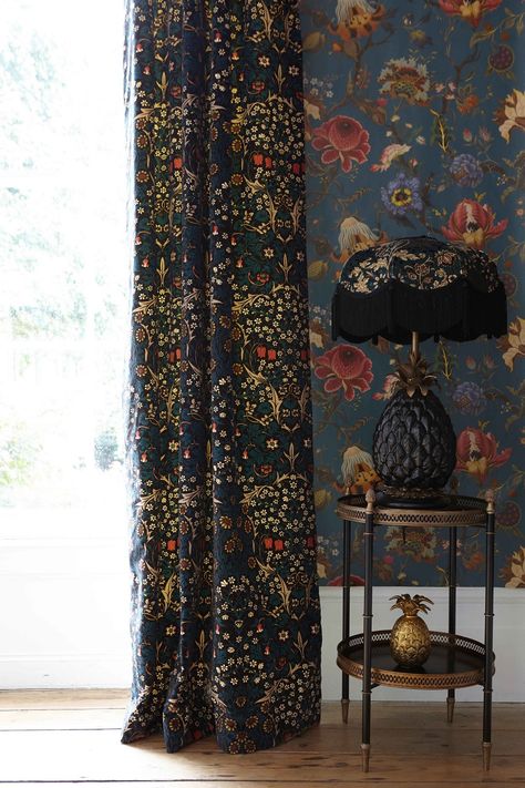 How to use the latest trend of gothic floral prints in your home https://www.fabricsandpapers.com/gothic-home-decor-gothic-floral-patterns #Curtains #HouseOfHackney #Drapes #DailyInterior #HomeSense Iconic Prints, British Lifestyle, House Of Hackney, Gothic Pattern, Glass Curtain Wall, Ground Breaking, Earthship, Dark Interiors, Gothic Home Decor