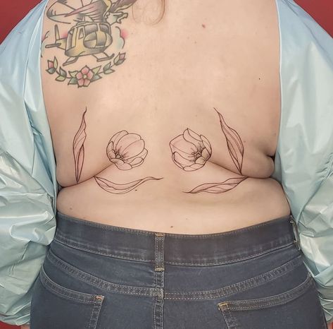 Back Tattoo On Plus Size Women, Fat People Tattoos, Stomach Tattoo Plus Size Women, Plus Size Belly Tattoo, Stomach Tattoo Plus Size, Body Contouring Tattoo, Plus Size Tattooed Women, Stomach Tattoos Women Plus Size, Plus Size Back Tattoo