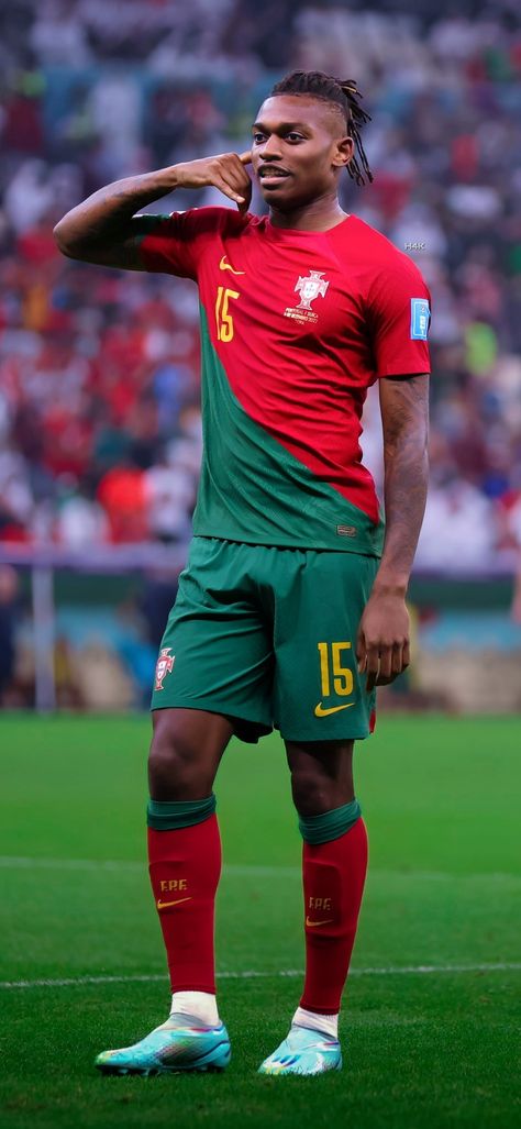 Portugal Soccer Team, Brazil Vs Portugal, Portugal Team, Black Panther Images, Portugal National Football Team 2022, Portugal National Football Team, Portugal National Team, Mens Smart Casual Outfits, Smart Casual Men