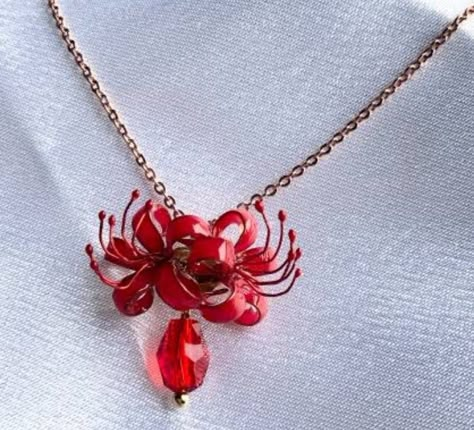 Spider Lily Clothes, Xie Lian Necklace, Red Spider Lily Jewelry, Spider Lily Necklace, Spider Lily Jewelry, Red Spider Lily Aesthetic, Red Flower Necklace, Red Spider Lily, Lily Necklace