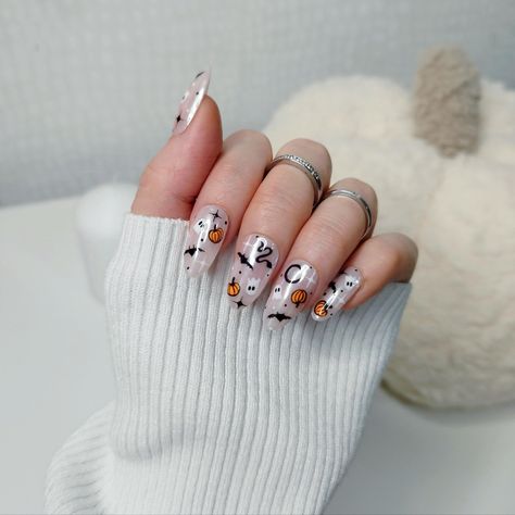 Halloween Press On Nails, Pink Chrome, Nail Technician, Just Giving, Makeup Cosmetics, Pink Nails, Press On Nails, Nail Inspo, Acrylic Nails