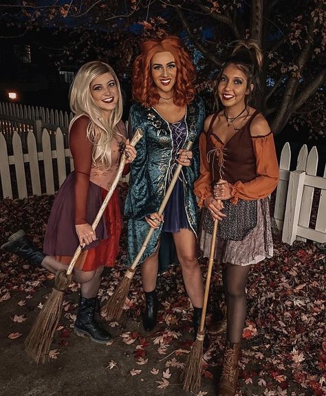 Sanderson Sisters Halloween Costumes, Sisters Halloween Costumes, Hocus Pocus Sarah Sanderson, Mary Sanderson Costume, Winifred Sanderson Costume, Sanderson Sisters Costumes, Hocus Pocus Halloween Costumes, Sarah Sanderson Costume, Sister Halloween Costumes