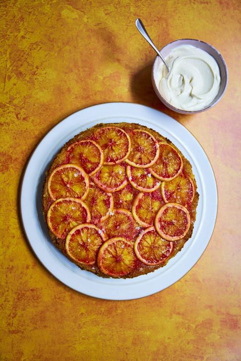 Blood Orange Olive Oil Cake - Maldon Salt Blood Orange Olive Oil Cake, Showstopper Dessert, Orange Olive Oil Cake, Orange Olive Oil, Sea Salt Recipes, Polenta Cake, Skillet Cake, Easy Puddings, Polenta Cakes