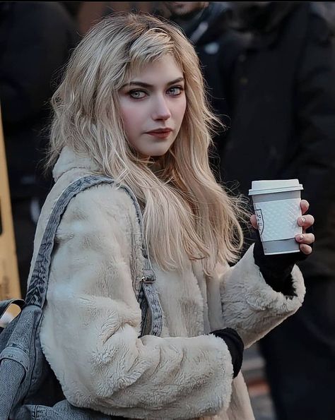 Hailey Rose, Imogen Poots, Bottle Blonde, Peter Pan Collars, Planets Wallpaper, Unique Faces, Awkward Moments, Dream Life, Actors & Actresses