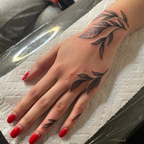 Leave Hand Tattoo, Heart Hand Tattoo, Paris Tattoos, Neotrad Tattoos, Bugs Tattoo, Maybe Tattoo, Tree Tat, Word Tattoos With Meaning, Word Tattoo Ideas