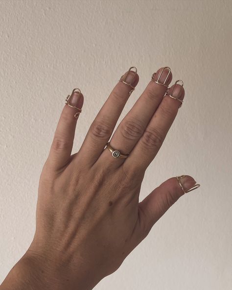 Best alternative for Muslim Ladies, or people who can not wear nails for any professional or personal reason 🙌✨the Wudu Rings allows you to wear your favorite press on nails without putting anything directly on the nails, remove your nails as easily as you remove a jewelry ☺️💅🫶 Wudu Rings, Wudu Nail Rings, Nail Rings, Nail Ring, Press On Nails, You Nailed It, Beautiful Jewelry, Nails, How To Wear