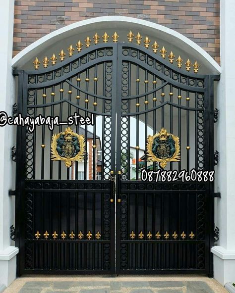 Main Grill Gate Design, House Front Gate, Pintu Ganda, Iron Main Gate Design, Pintu Interior, Railing Tangga, Modern Facade, Home Gate Design, Gate Wall Design