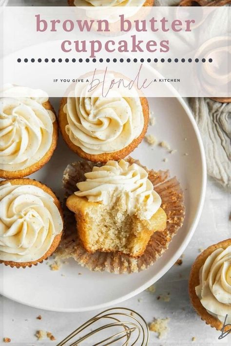 Cheesecakes Cupcakes, Brown Sugar Cupcakes, Butter Cupcake Recipe, Cinnamon Cupcakes, Baker Baker, Butter Cupcakes, Delicious Cupcakes, Food Infographic, Baking Fun