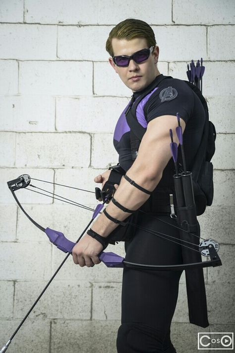 Hawkeye #cosplay Hawkeye Cosplay, Clint Barton, Hawkeye, Cosplay Costumes, Avengers