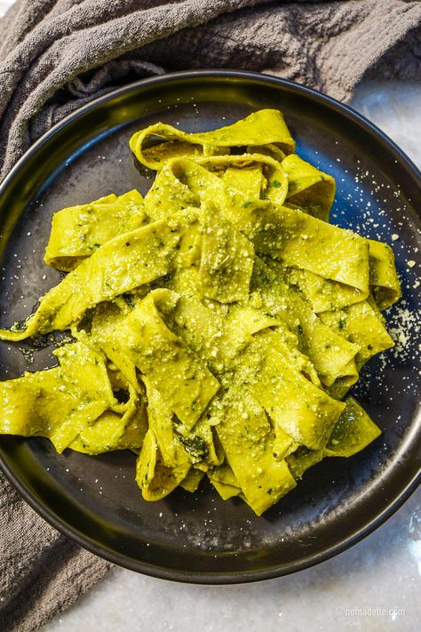 Cashew Pesto Pasta Cashew Pesto Pasta, Cashew Pesto Recipe, Nutless Pesto, No Pine Nut Pesto, Pesto Pasta Pine Nut, Nut Cheese, Pesto Pasta Recipes, Parmesan Pasta, Roasted Cashews