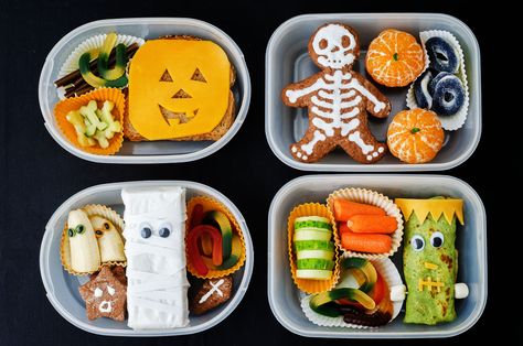 Halloween Lunch Box, Kindergarten Lunch, Theme Snack, Bento Box Recipes, Halloween Lunch, Halloween Breakfast, Fun Lunch, Halloween Snacks, Halloween Food