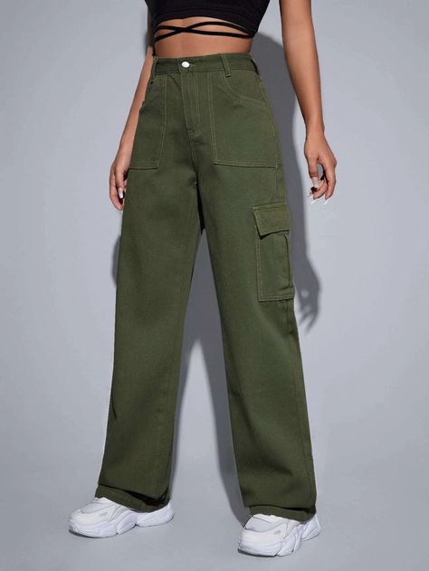 Cargo Pants Dark Green, Dark Green Pants Women, Pistachio Green Pants Outfit, Green Straight Pants Outfit, Cargi Jeans, Cargo Pant Women, How To Style Dark Green Cargo Pants, How To Style Dark Green Pants, Dark Green Jeans Outfit