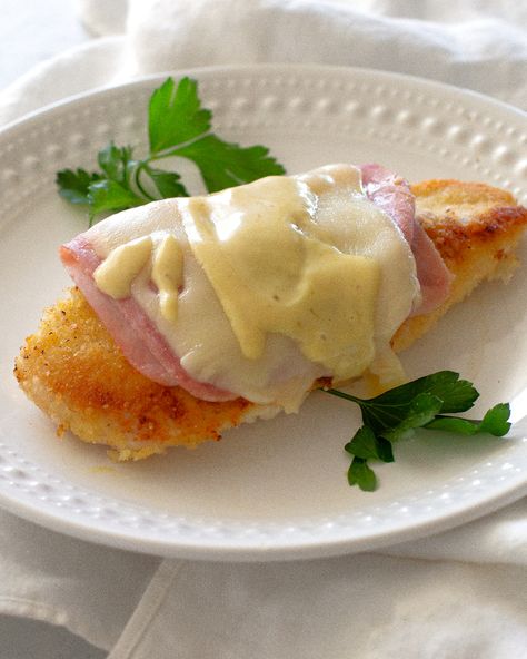 This Malibu Chicken is a crispy chicken layered with ham, Swiss cheese, and served with a honey mustard sauce. This dinner is a hit with the whole family. #malibu #chicken #dinner Baked Malibu Chicken, Malibu Chicken Recipe, Malibu Chicken, Pork Soup Recipes, Pork Soup, Honey Mustard Chicken, Chicken Noodle Soup Homemade, Honey Mustard Sauce, Baking Essentials