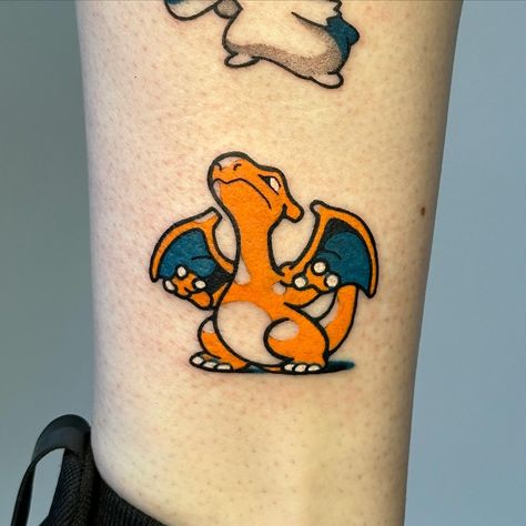 Small Charizard animation! Thanks again to everyone that got one 🙏🔥 I love how they all turned out #charizard#pokemon#pokemontattoo#animatedtattoo#flashtattoo#adielotattoo Charizard Tattoo Ideas, Small Pokemon Tattoo, Pikachu Tattoo Design, Charmander Tattoo, Charizard Tattoo, Charmander Art, Pokemon Sleeves, Cool Finger Tattoos, Pokemon Tattoos