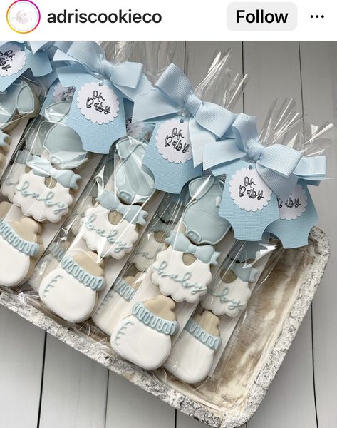 Baby Souvenir Ideas Boys, Baby Boy Giveaways, Cookie Baby Shower Favors, Chocolate Favors Baby Boy, Candle Baby Shower Favors Blue, Fancy Baby Shower, Bear Baby Shower Cake, Baby Boy Cookies, Baby Gift Hampers