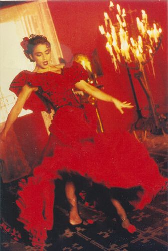 Madonna; La Isla Bonita 1987 Madonna Costume, Madonna True Blue, Madonna Vogue, Mary Lambert, Madonna 80s, Madonna Photos, Lady Madonna, Laura Vandervoort, Kristin Kreuk