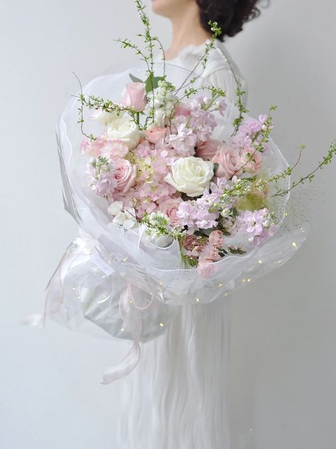 We provide, Wholesale&Retail Floral Packaging Supplies . 👇🏼👇🏼👇🏼👇🏼👇🏼 www.bbj-wraps.com Exclusive discount for florists and flower lovers! Floral Packaging, Flower Boquet, Graduation Flowers, Luxury Flower Bouquets, Valentine Bouquet, Flower Wrapping, Flower Bouquet Diy, Hand Bouquet, How To Wrap Flowers