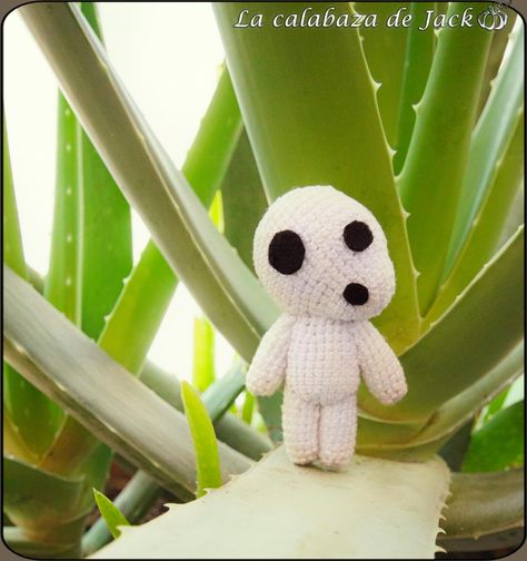 Kodama amigurumi by cristell15 on DeviantArt Olaf The Snowman, Mario Characters, Deviantart, Amigurumi, Disney Characters, Disney, Fictional Characters, Art