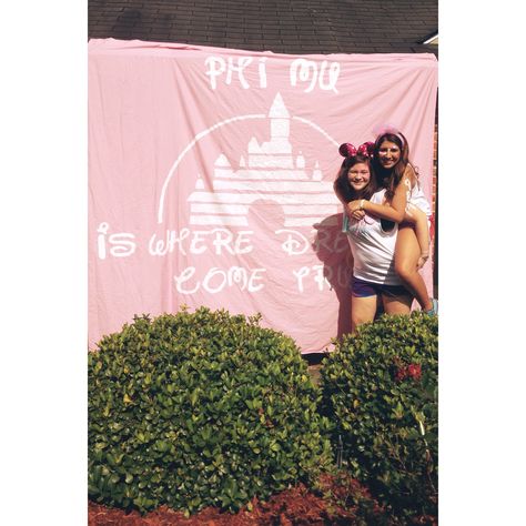 Phi Mu Disney bid day! #phimu #bidday #sorority Disney Sorority, Sorority Themes, Recruitment Themes, Greek Week, Sorority Bid Day, Bid Day Themes, Pi Phi, Gamma Phi Beta, Delta Zeta