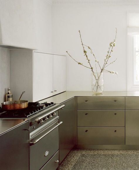 Varsta Kitchen Ikea, Modern House Kitchen, Kitchen Chimney, Stainless Kitchen, Remodel Kitchen, Steel Kitchen, Commercial Kitchen, Design Kitchen, Stainless Steel Kitchen