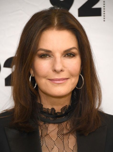 HAPPY 65th BIRTHDAY to SELA WARD!! 7/11/21 Born Sela Ann Ward Sherman, American actress, author, and producer. Her breakthrough TV role was as Teddy Reed in the NBC drama series Sisters (1991–96), for which she received her first Primetime Emmy Award for Outstanding Lead Actress in a Drama Series in 1994. Sela Ward, Dana Delany, Happy 65 Birthday, Medical Drama, Carrie Fisher, Emmy Award, Golden Globe Award, Drama Series, Best Actress