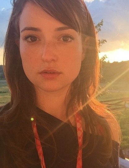 Lily At&t Girl, Actress Career, Milana Vayntrub, Brunette Actresses, Squirrel Girl, Fake Pictures, Movie Titles, Celebrities Female, Pretty Woman