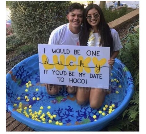 Promposals Ideas, Best Prom Proposals, Cute Hoco Proposals, Homecoming Poster Ideas, Cute Promposals, School Dance Ideas, Prom Posters, Cute Homecoming Proposals, Cute Prom Proposals