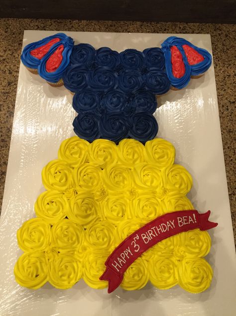 Snow White Cupcake Cake, Birthday Cake, Princess Cake Three Year Old Birthday Party, Dress Cupcake Cake, Snow White Cupcakes, Three Year Old Birthday, Snow White Cake, Snow White Dress, Pull Apart Cupcake Cake, Cake Pulls, Snow White Birthday Party