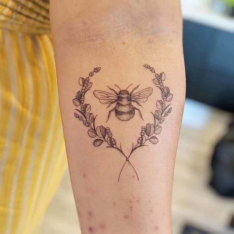 The Symbolism of the Bee Bees are some of the most misunderstood insects on the planet, similar to spiders. Bees are crucial to the adequate nurturing and reproduction of various forms of trees, plants and crops that are integral to human survival. Without them, we wouldn’t have things like coffee or chocolate, so needless to ... The post Bee Tattoo Meanings and Placement Ideas appeared first on Chronic Ink. Bee Meaning, Bee Symbolism, Symbolism Tattoo, Bee Tattoo Meaning, Bee And Flower Tattoo, Queen Bee Tattoo, Small Bee Tattoo, Bee Tattoos, Honey Bee Tattoo