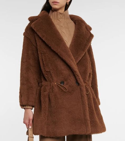 Discover great products at the best prices at Dealmoon. Max Mara Nebula alpaca wool-blend teddy coat. Price:$1786.40 at Mytheresa Teddy Coat, Alpaca Wool, Max Mara, Coupon Codes, Alpaca, Wool Blend, Fur Coat, Online Shopping, Women's Clothing