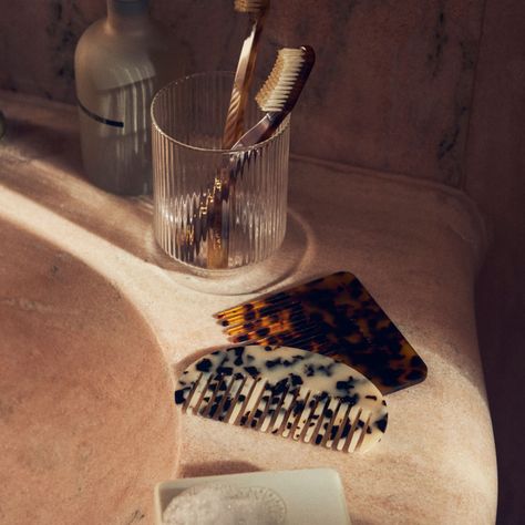 Zara Home on Instagram: “AW21 CAMPAIGN: The Last Line. Tortoiseshell effect toothbrushes and combs. Long acacia wood tray, 100% vegetable wax scented candle and…” Zara Home Bathroom, Inspiration Photoshoot, Zara Home Collection, Walnut Armchair, Dream Bath, Under The Tuscan Sun, Prop Styling, Inspiration Instagram, Tableware Collection