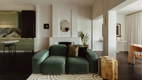 Australia Interior, Art Deco Apartment, Art Deco Living, Victoria House, Art Deco Living Room, Deco Living Room, 1970s Home, Deco Living, Melbourne House