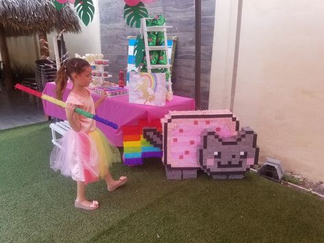 Nyan Cat Birthday, 2000s Internet, Pusheen Birthday, 2000s Core, Car Party, Unicorn Crafts, Cat Birthday Party, Nyan Cat, Cat Party