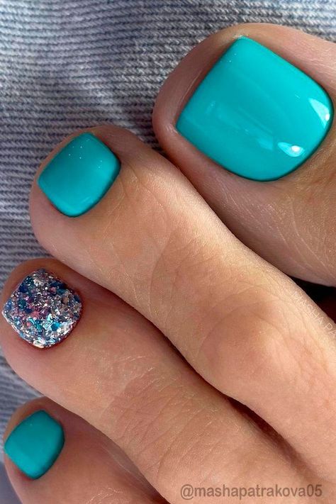 Colorful Toenail Designs, Pedicure Ideas Turquoise, Turquoise Nail Art Designs, Turquoise Toe Nails Designs, Tiffany Blue Pedicure, Toes French Tip Designs, Blue Toe Nails Ideas, Summer Pedicure Designs Toenails Beach Nails, Turquoise Toenails